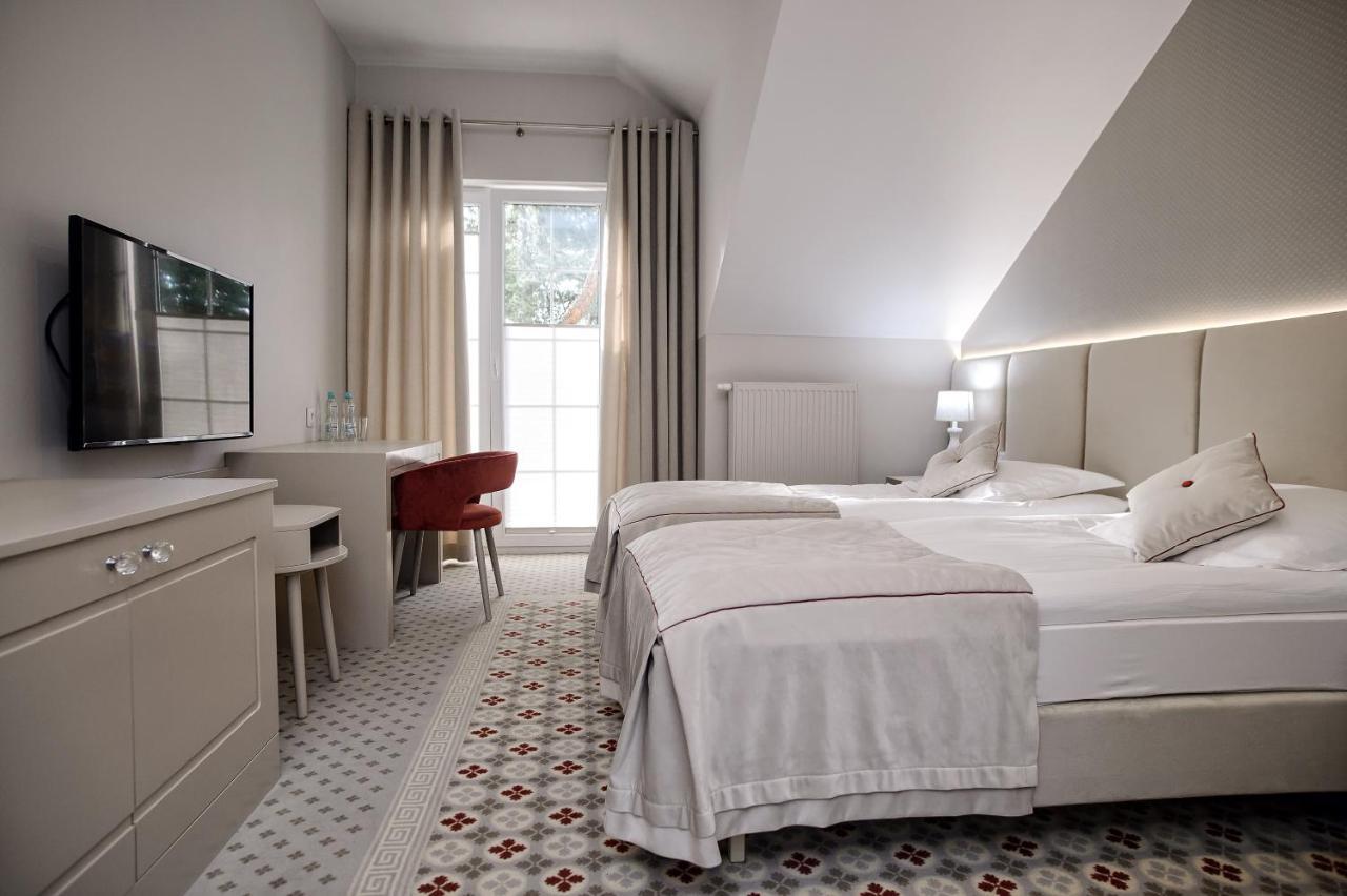 Hotel Basniowa Wyszków Esterno foto