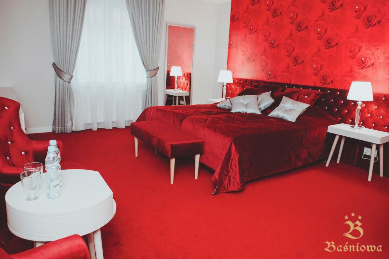 Hotel Basniowa Wyszków Esterno foto